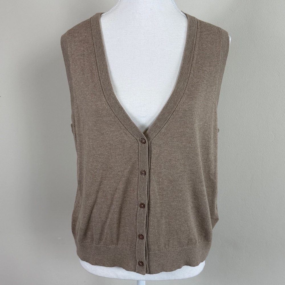 J. Crew Cotton Tight Knit Button Down Sweater Vest in Tan Heather Size Medium